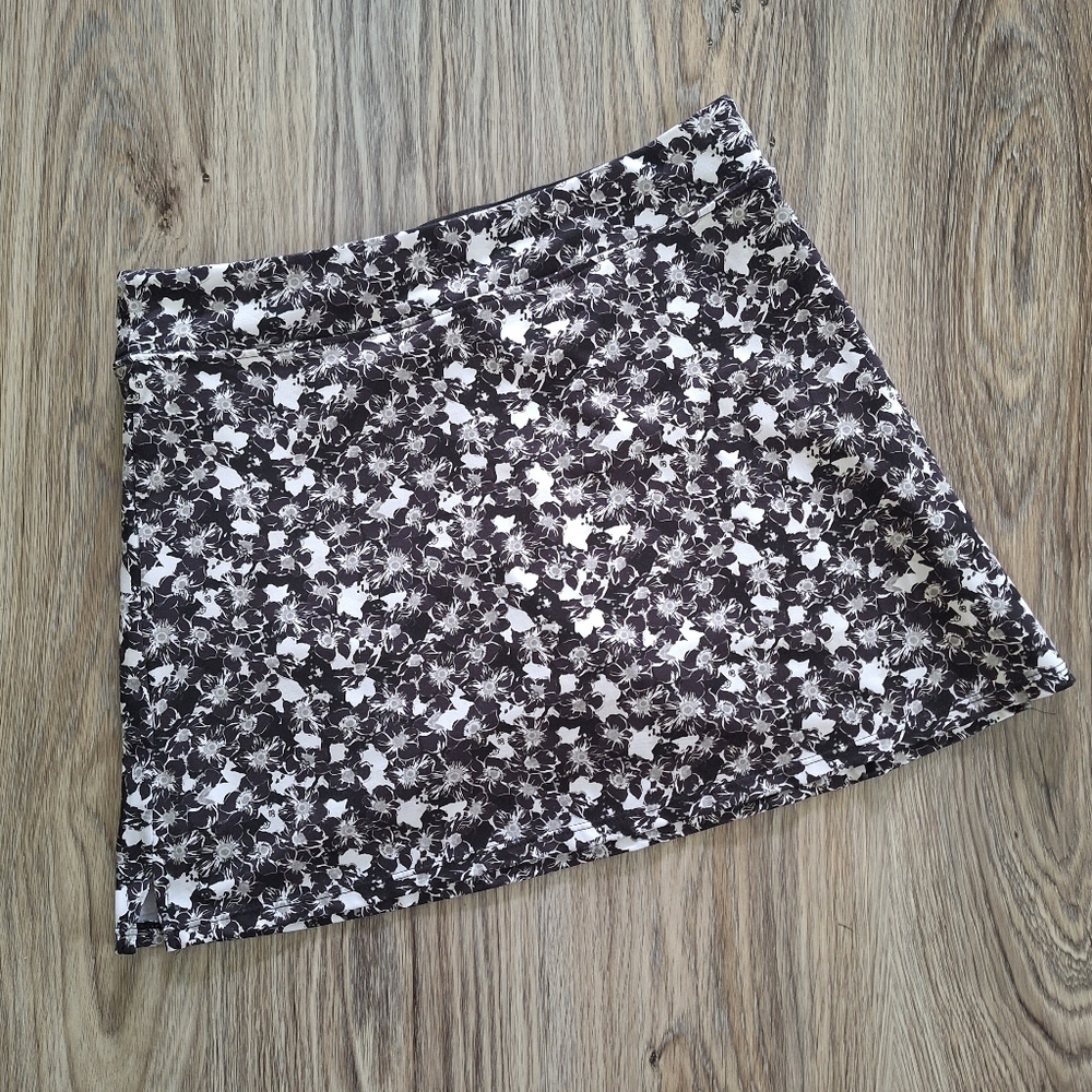 Colorado Clothing Women's Tranquility Everyday Skort Terrace Black/White‎ Small
